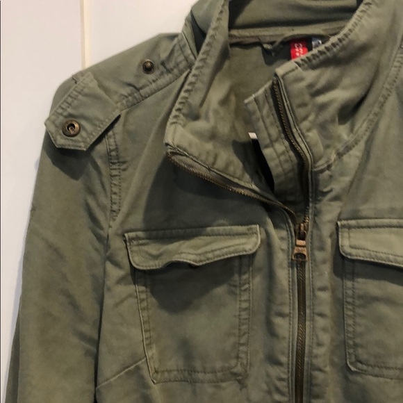 Utility Jacket - Picture 2 of 3